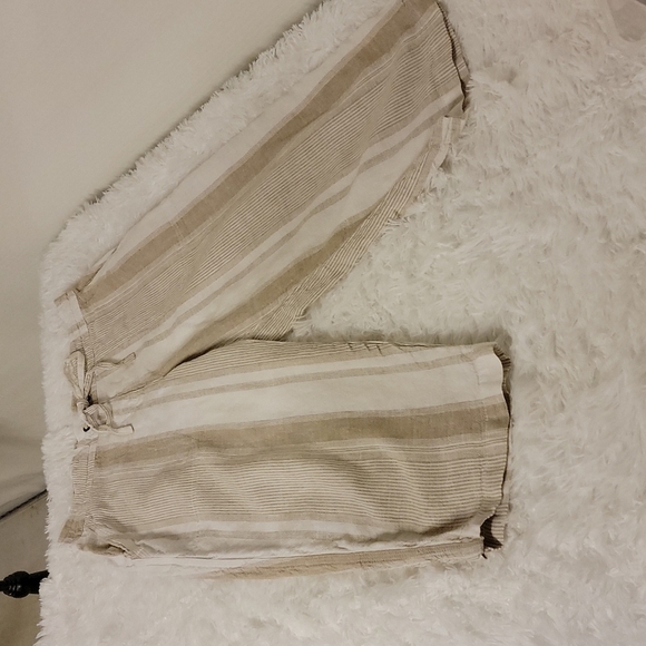 𝅺croft & Barrow Lightweight Striped Capri Size Small - Picture 1 of 11